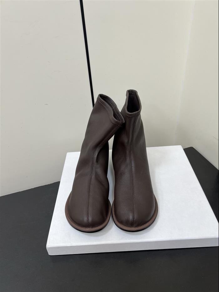 20251128173233908 320